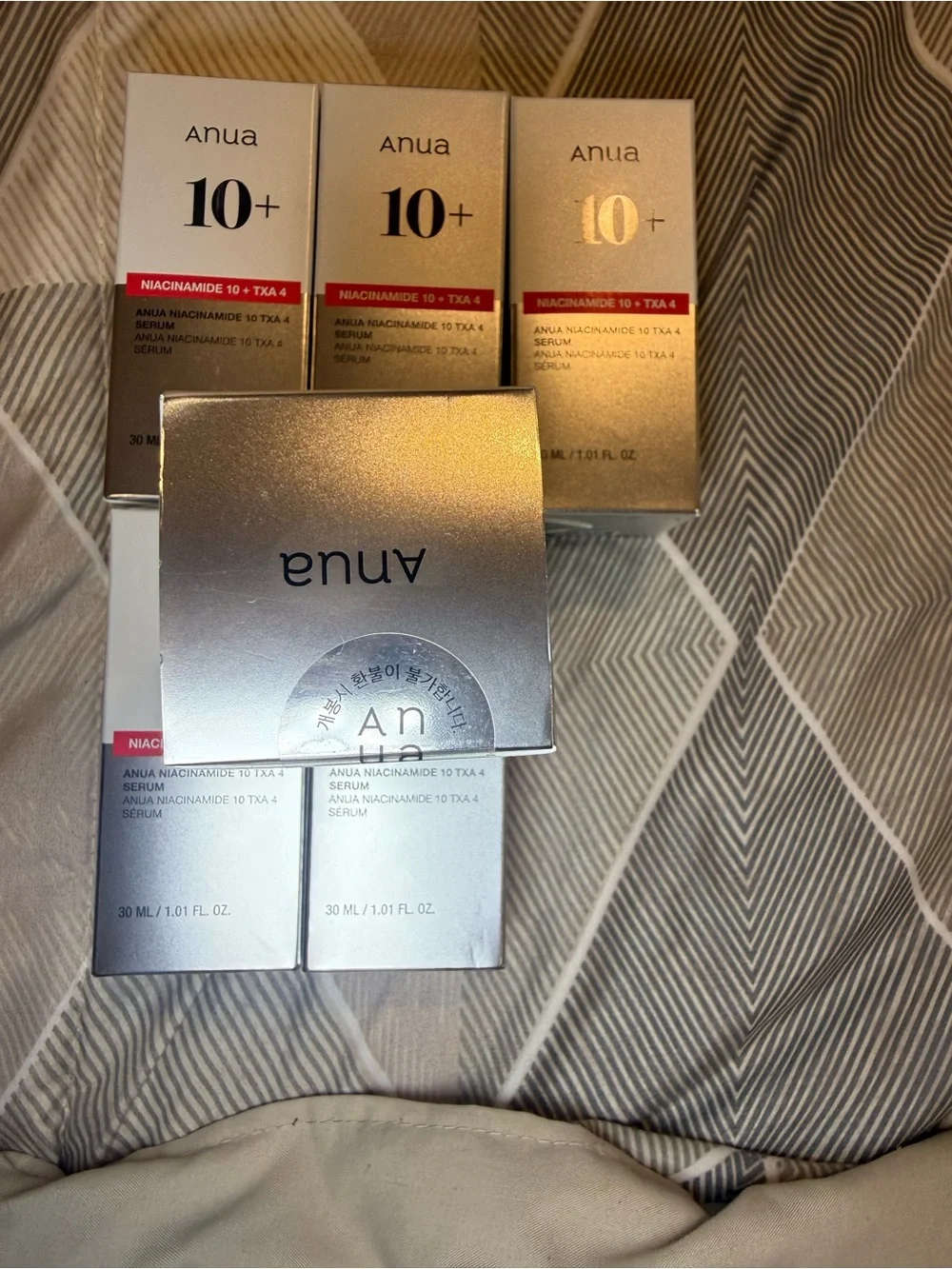 10+ Niacinamide 10% + TXA4 Serum — White and Silver